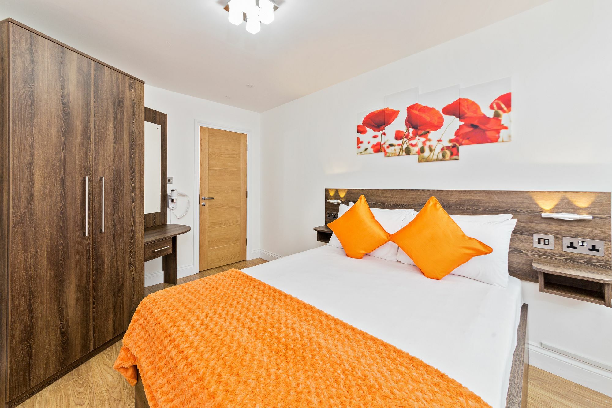 Book Today At Metro Serviced Apartments Bedford - Metro House ,Free Wifi Dış mekan fotoğraf